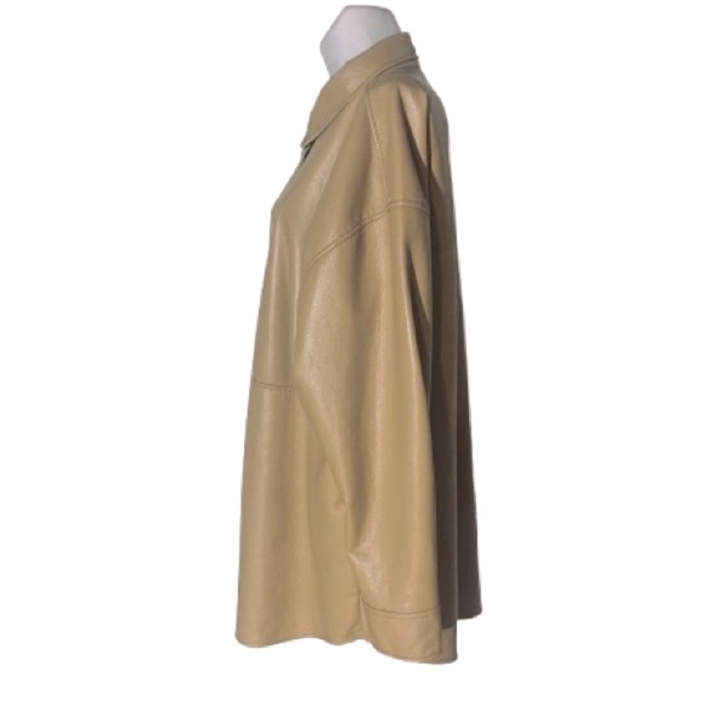 Babaton Pelli Shirt Jacket
Relaxed UnReal Leather shacket XL Tan Aritzia - Picture 12 of 16